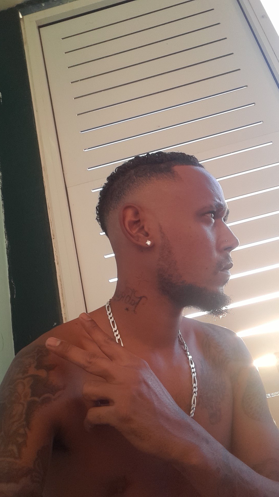 Profil de Satchel, 31 ans, Échangiste à Malahide