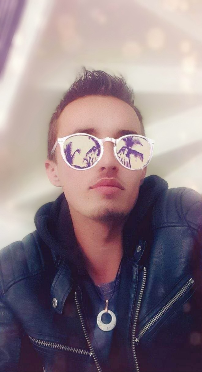 Profil de France, 28 ans, Échangiste à Strong