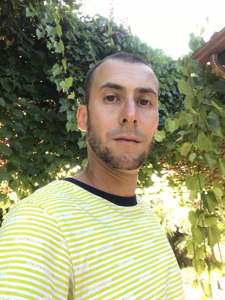 Profil de Cem, 37 ans, Échangiste à Val-des-Sources