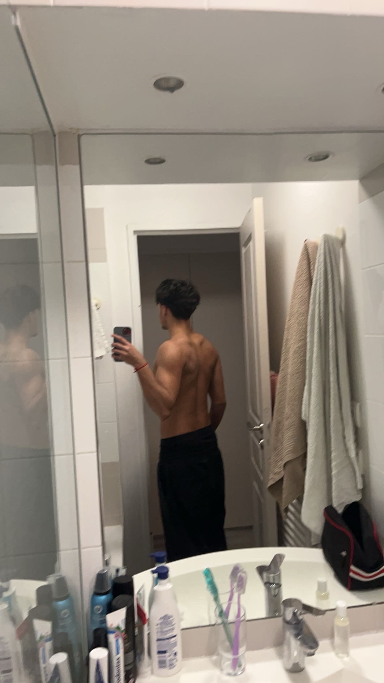 Profil de Eliesse, 19 ans, Échangiste à Champion