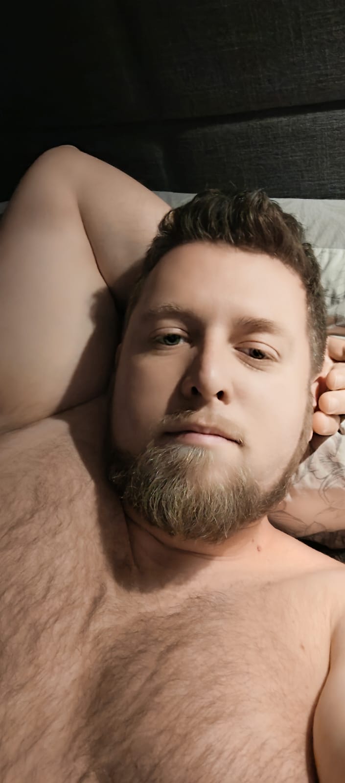 Profil de Younesse, 40 ans, Échangiste à Moffet