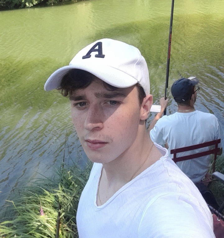 Profil de Narcisse, 19 ans, Échangiste à Lang