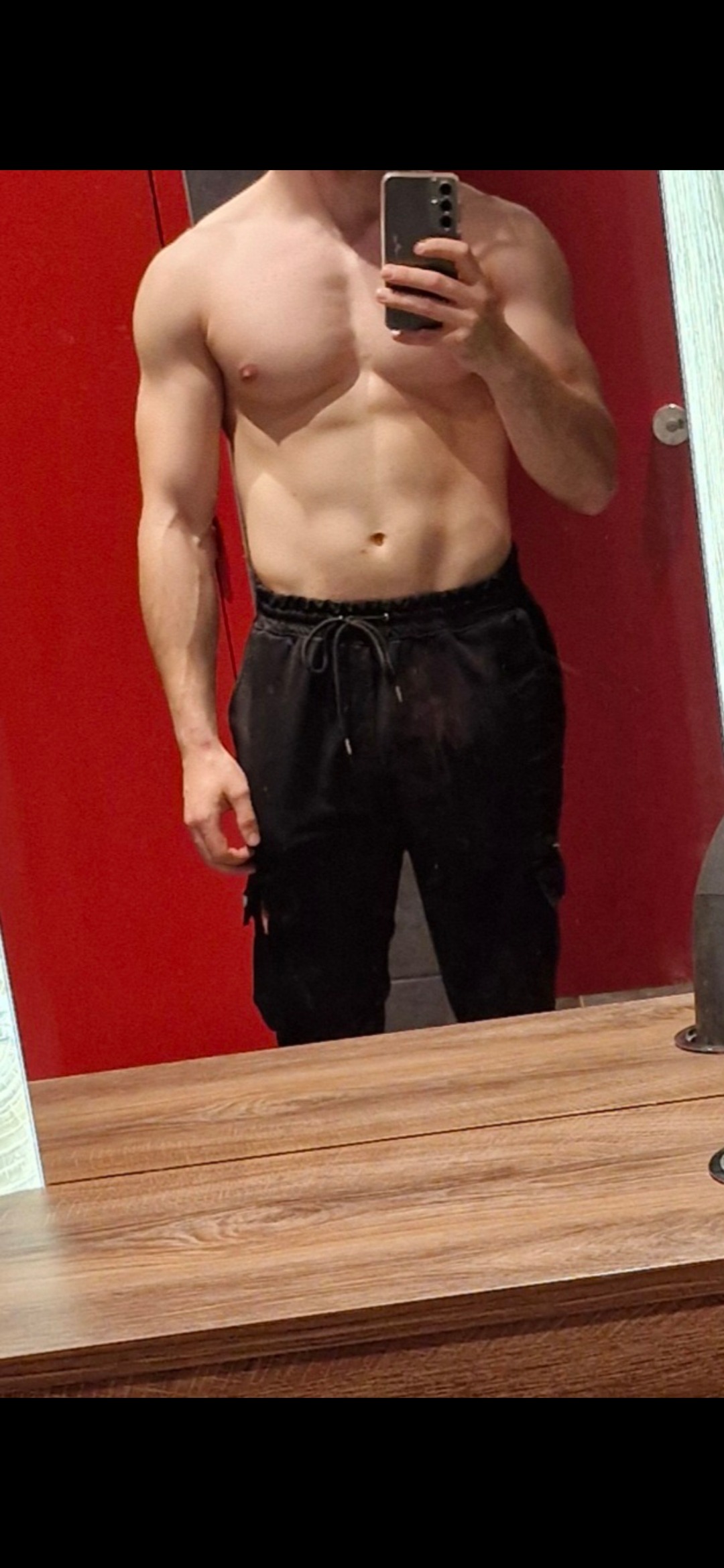 Profil de Issey, 25 ans, Échangiste à Saint-Simon