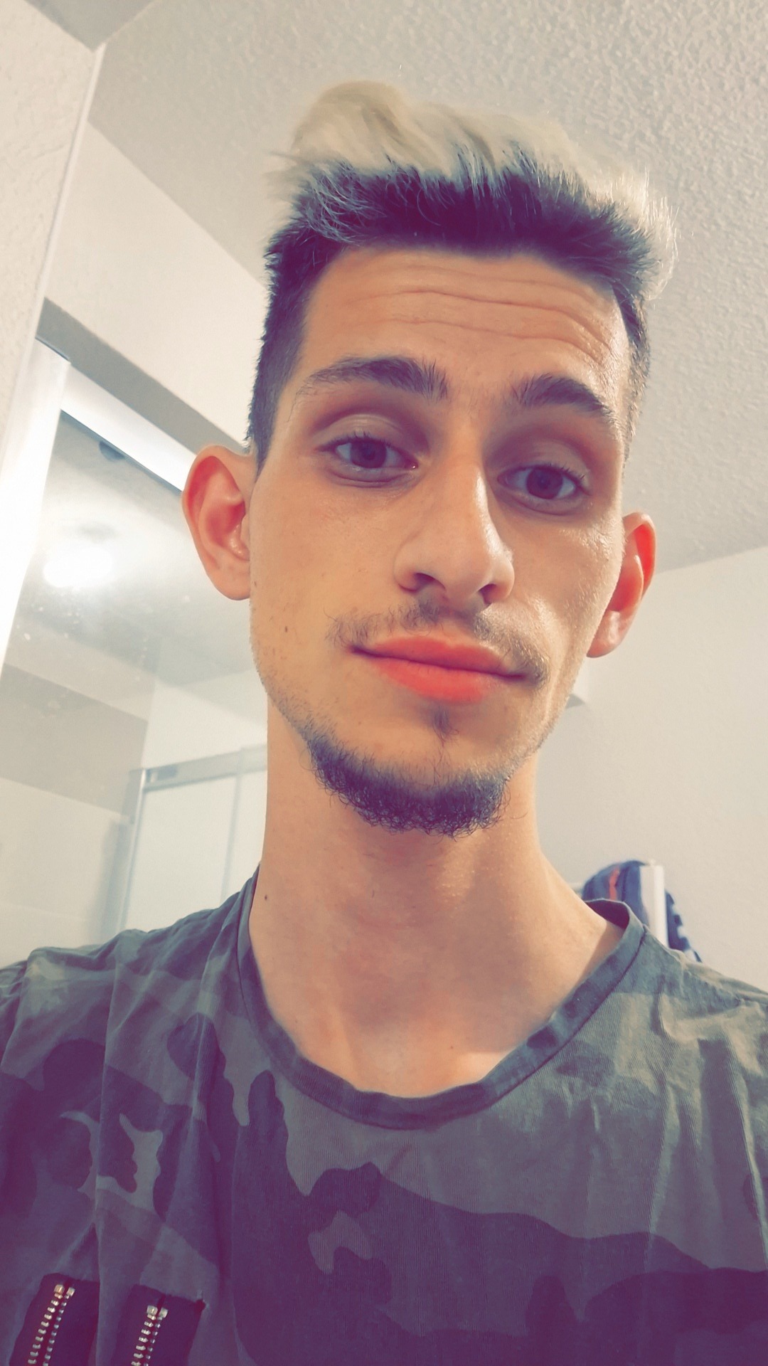 Profil de Hanif, 29 ans, Échangiste à Grand le Pierre