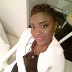 Profil de Adina, 36 ans, Échangiste à Young