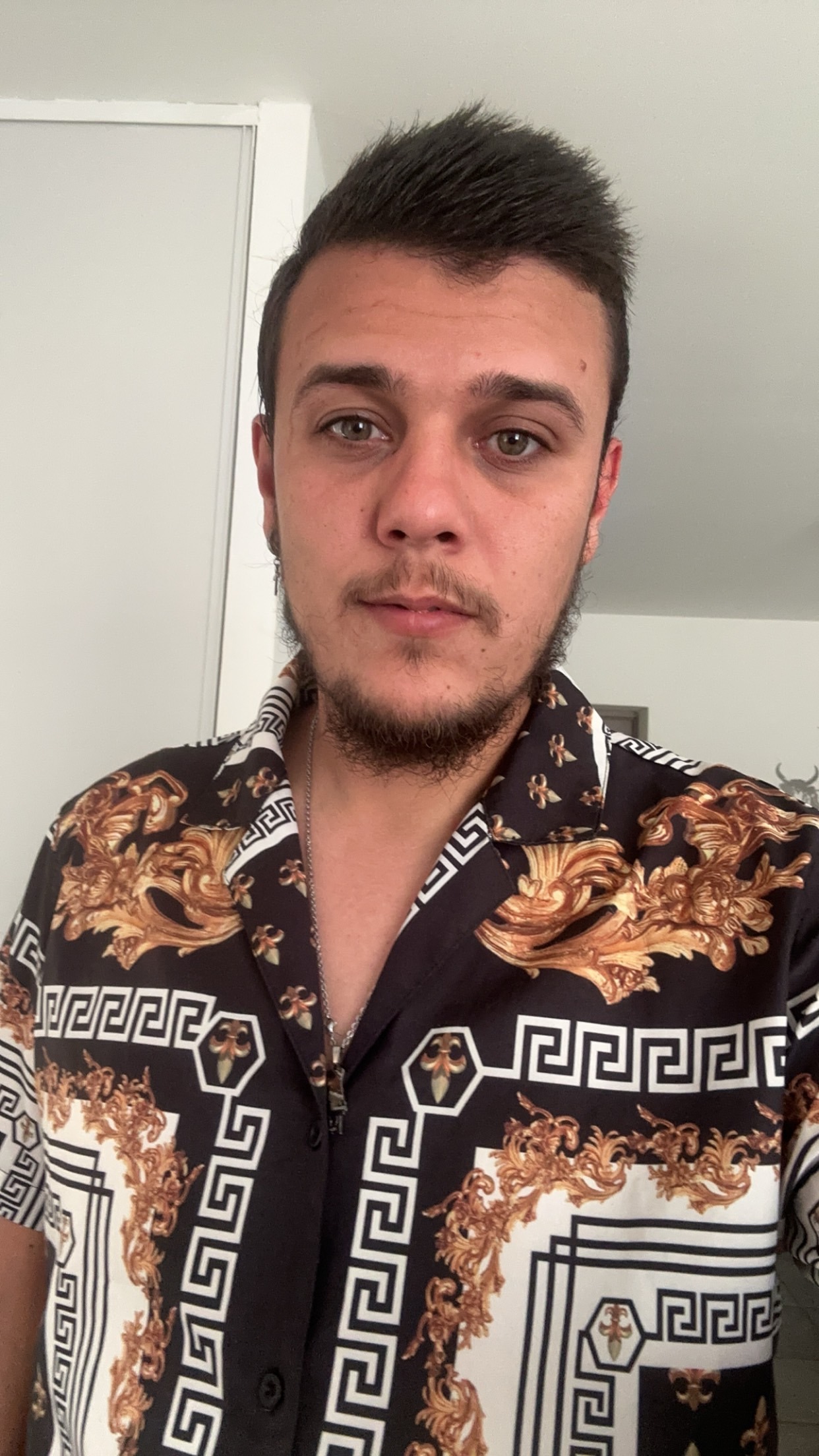 Profil de Charles-edward, 26 ans, Échangiste à Charlemagne