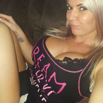 Profil de Fabrine, 36 ans, Échangiste à Penhold